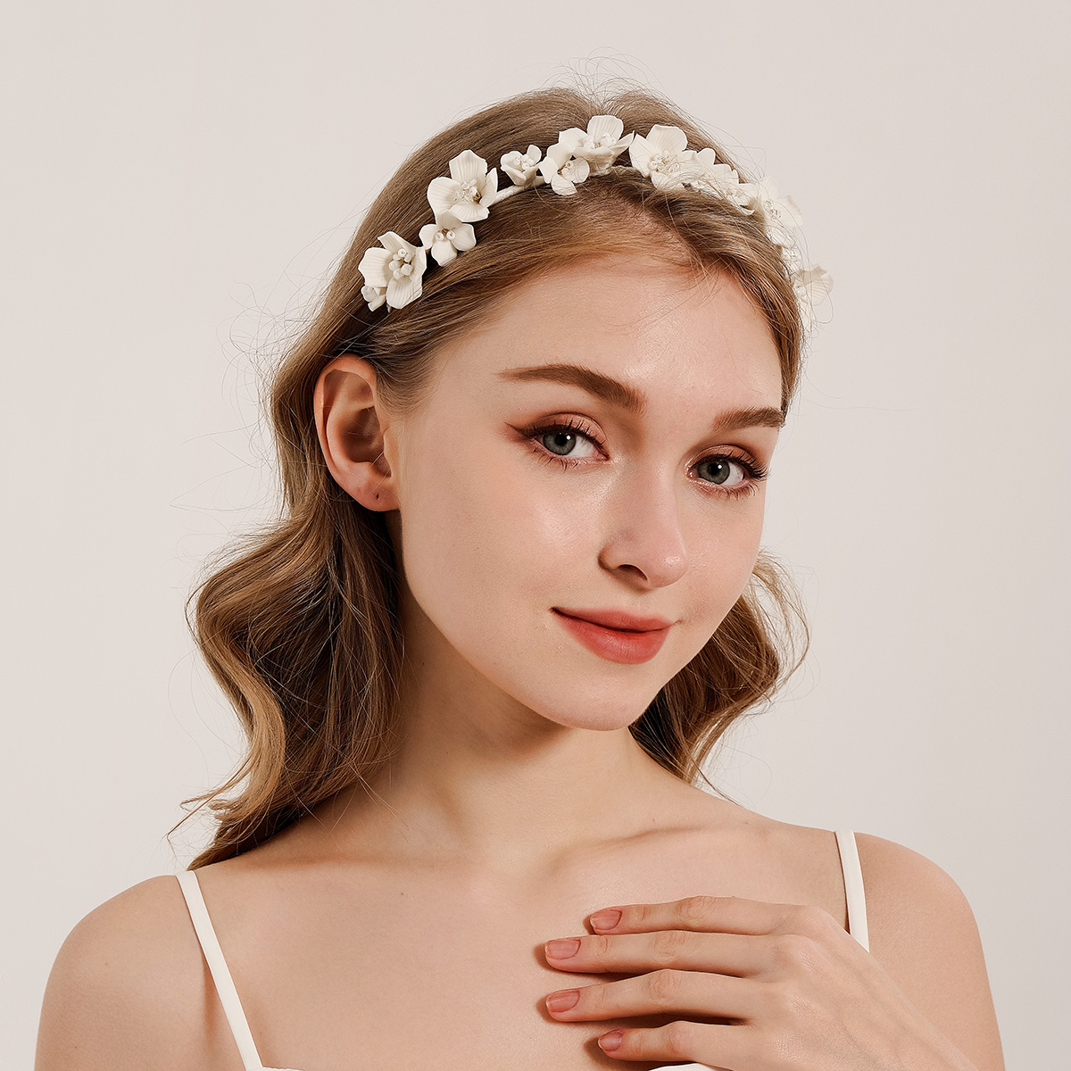 Wedding Supply Store - Efily Bride White Flower Hair Hoop